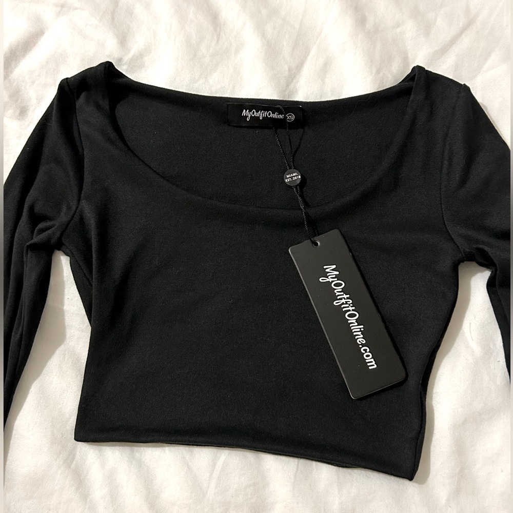 Long sleeve Black Crop Top